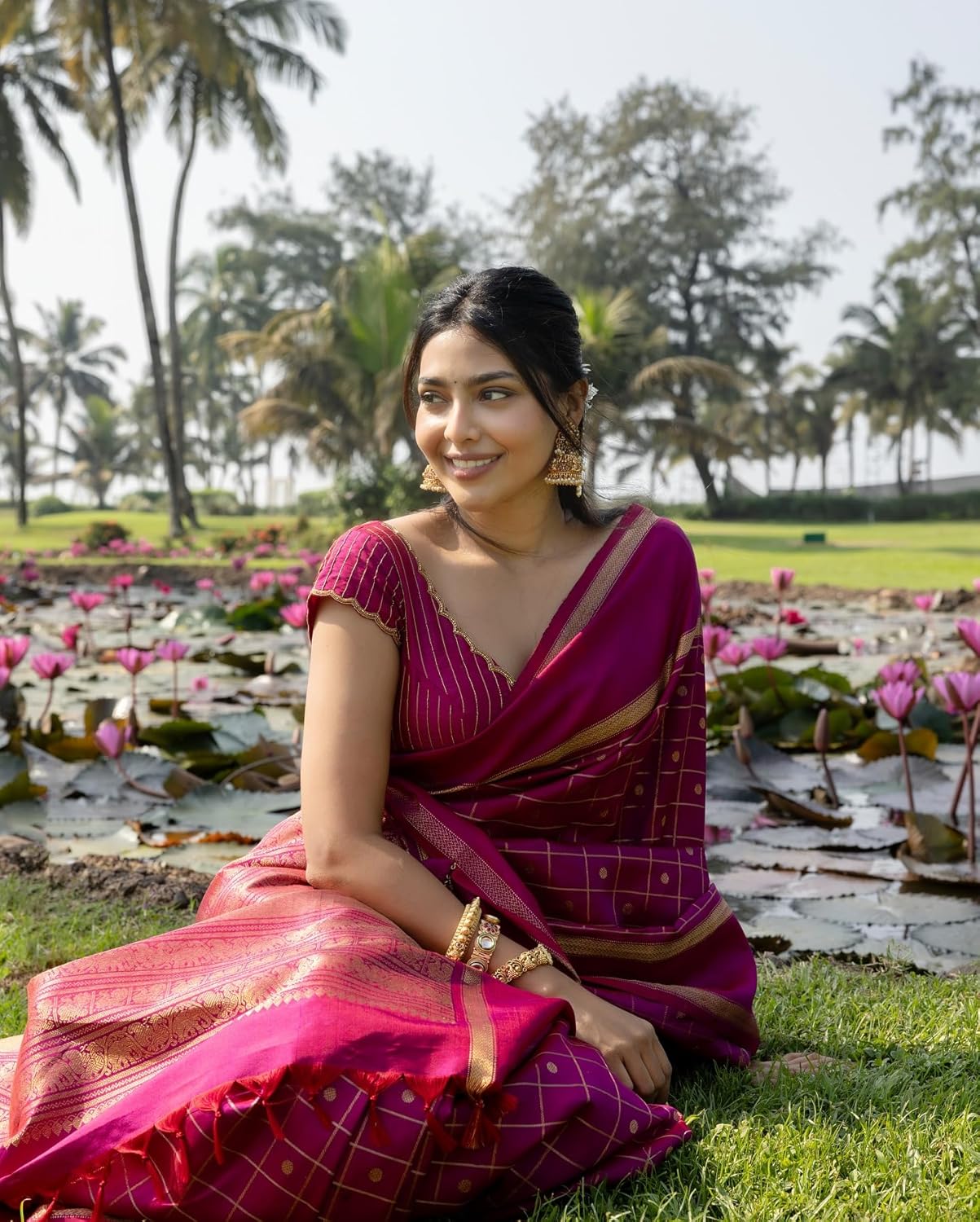 Women's Banarasi Sarees With Blouse Piece