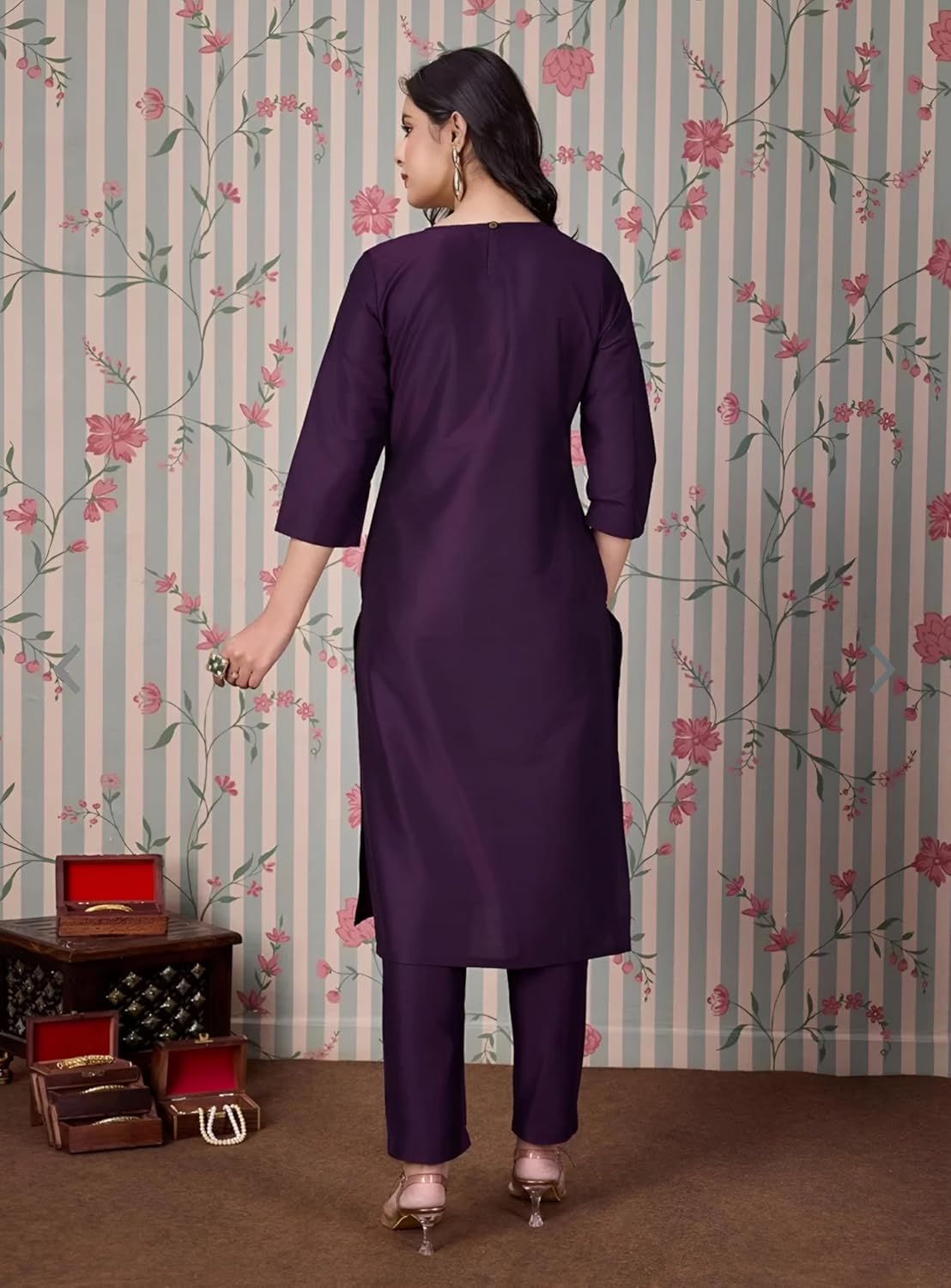 Women's Rayon Solid Plain v Neck Kurta Trouser/Pant Set