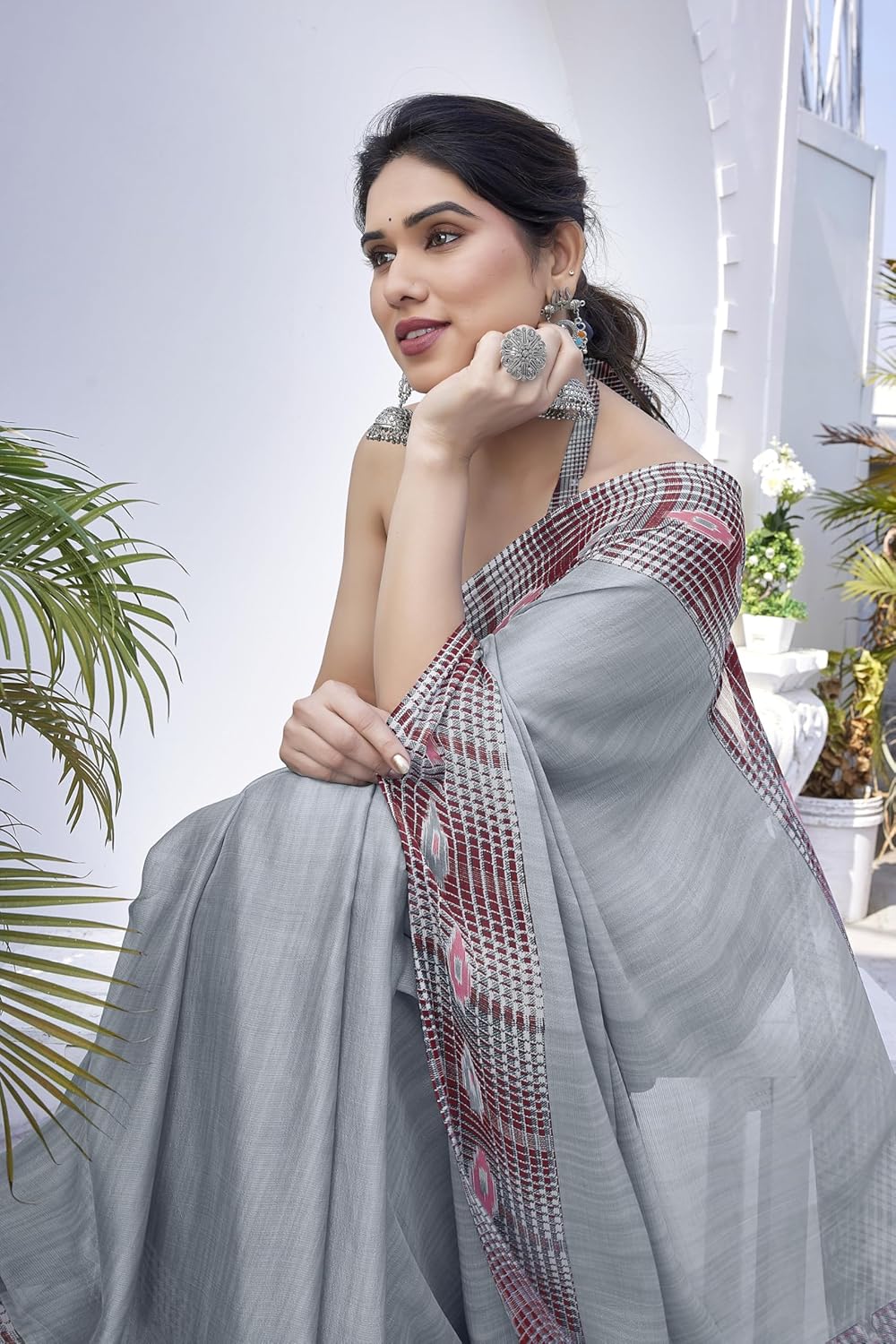 Women's Chiffon Printed Saree with BlousePiece