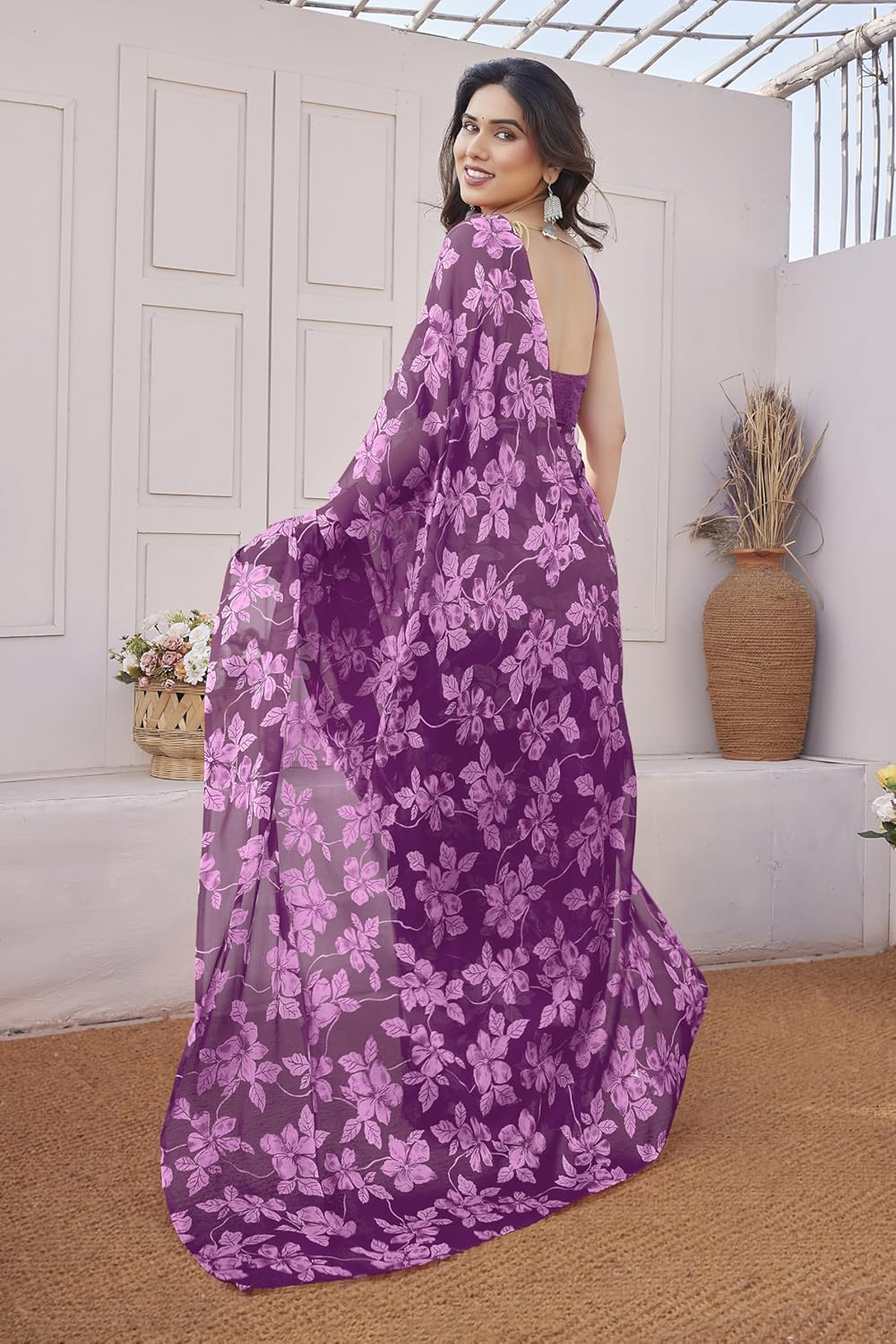 FASHION Floral Printed Saree with Blouse Piece