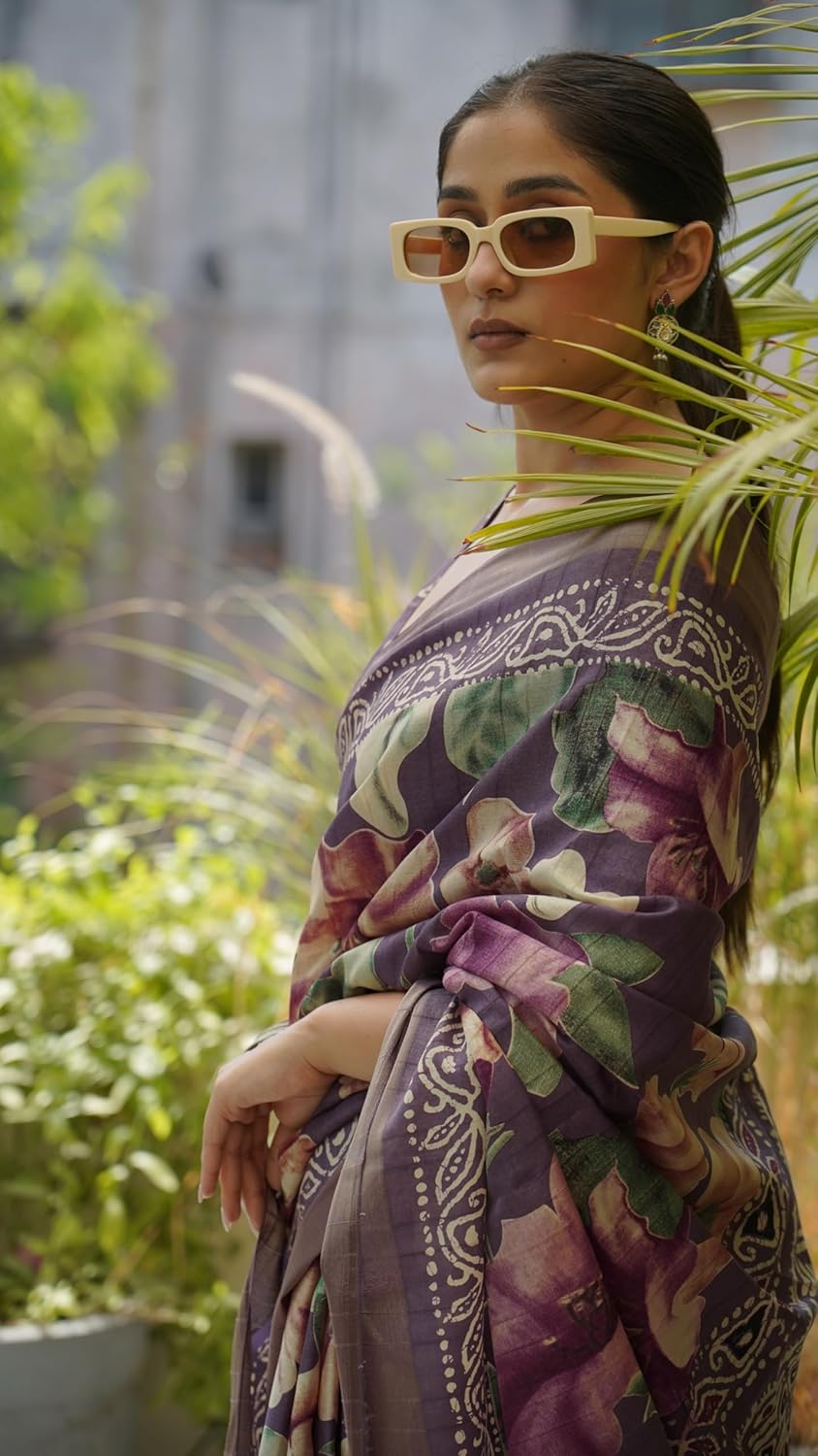Women's Silk Blend Floral Printed Saree with Blouse Piece