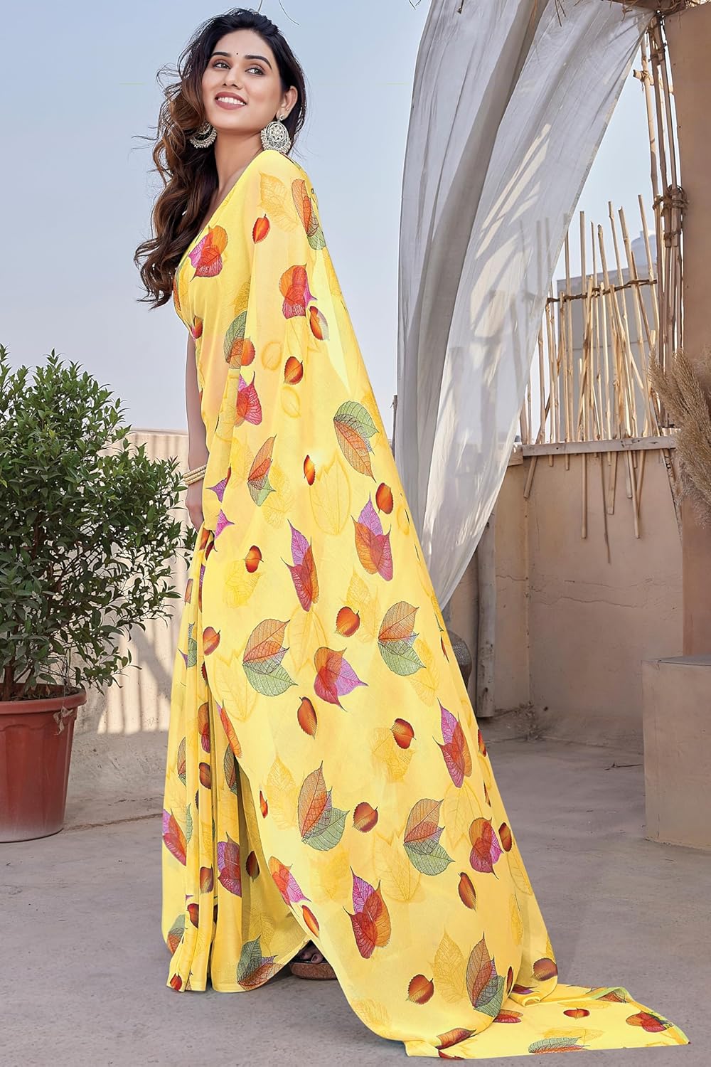 FASHION Floral Printed Saree with Blouse Piece