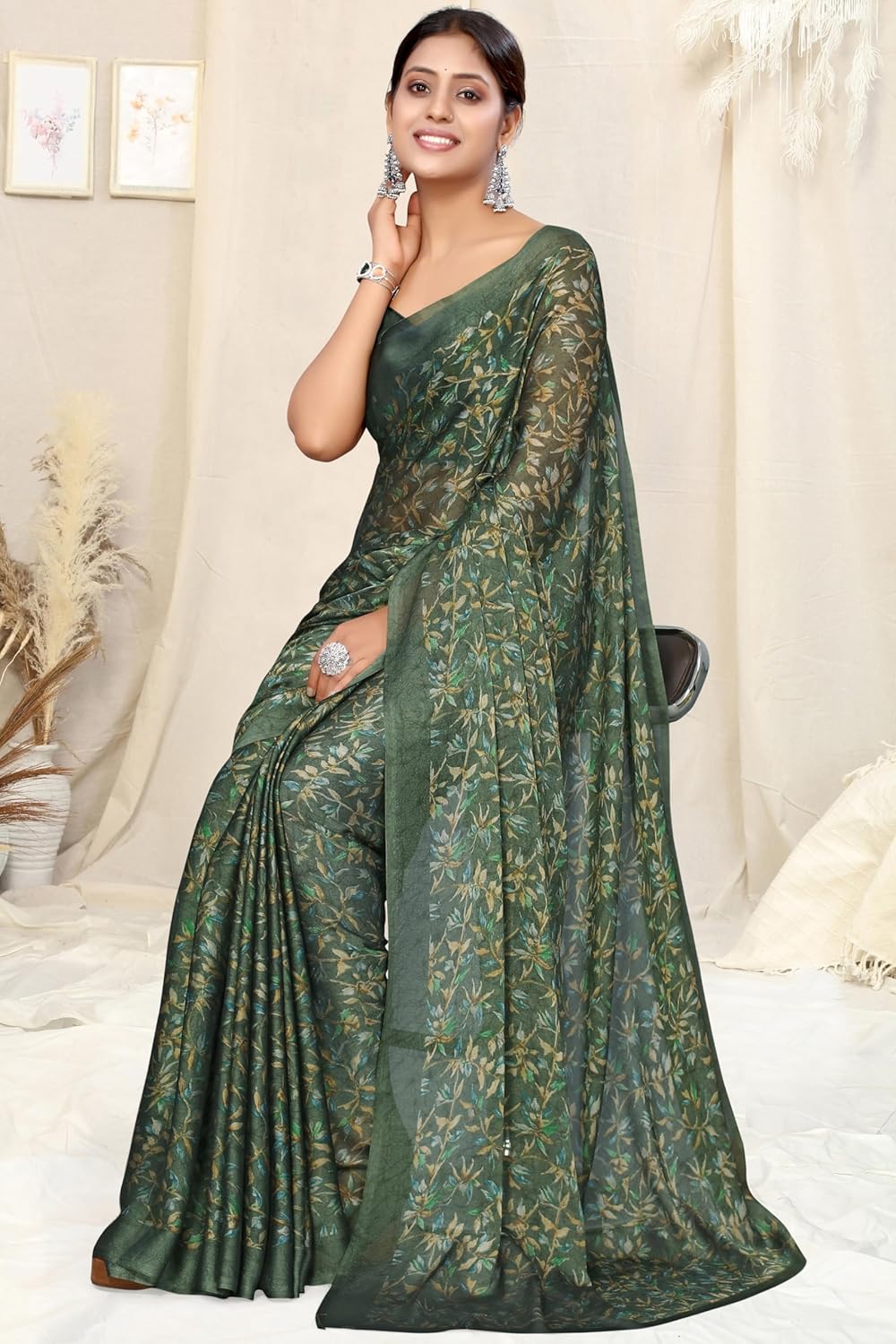 Women's Chiffon Floral Printed Saree with Blouse Piece