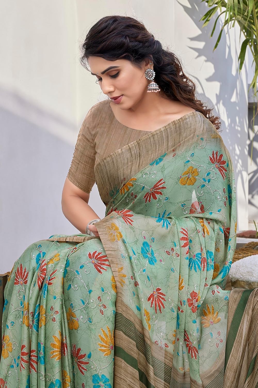 FASHION Floral Printed Saree with Blouse Piece