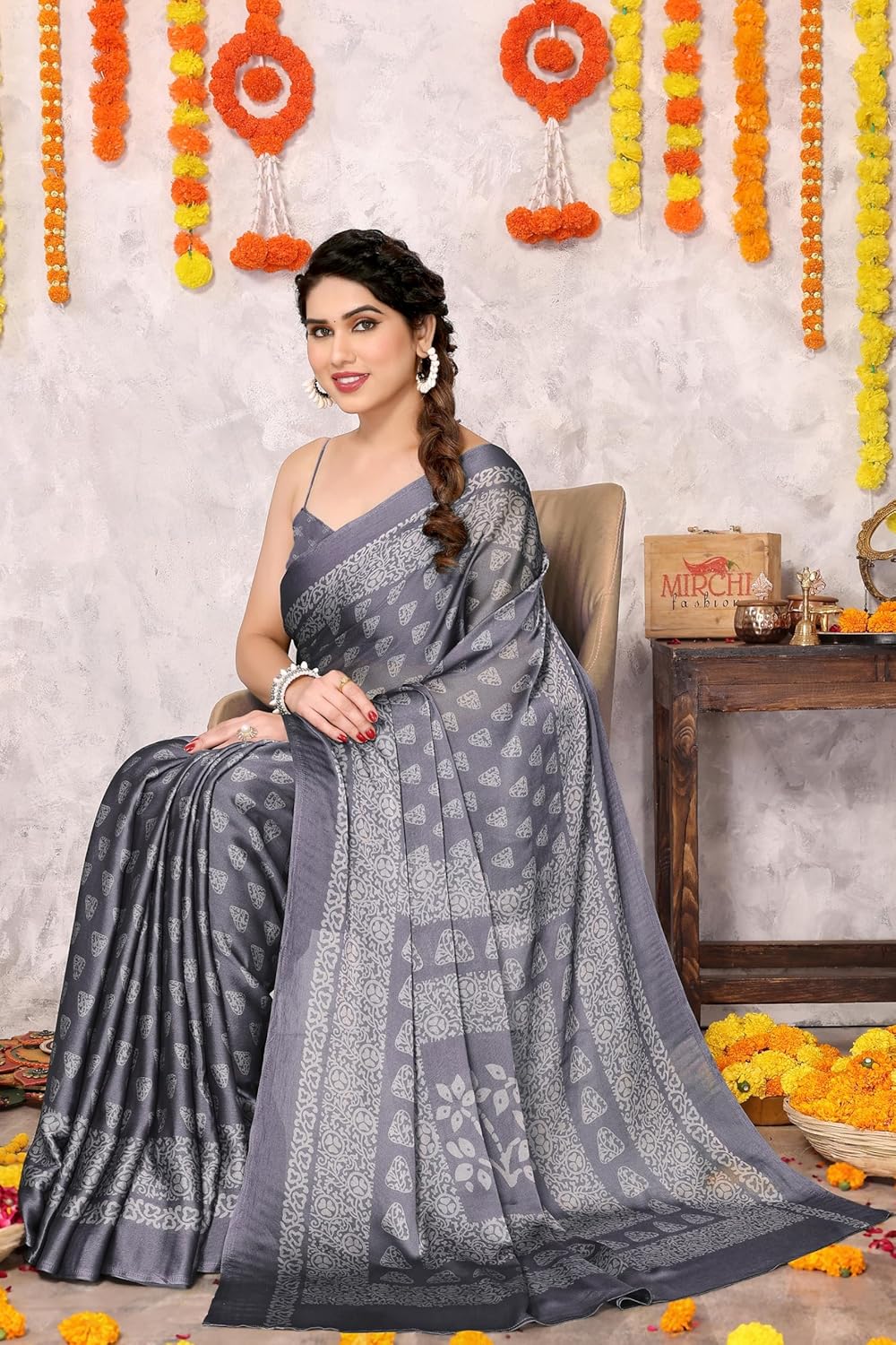 Women's Chiffon Block Printed Saree with Blouse Piece