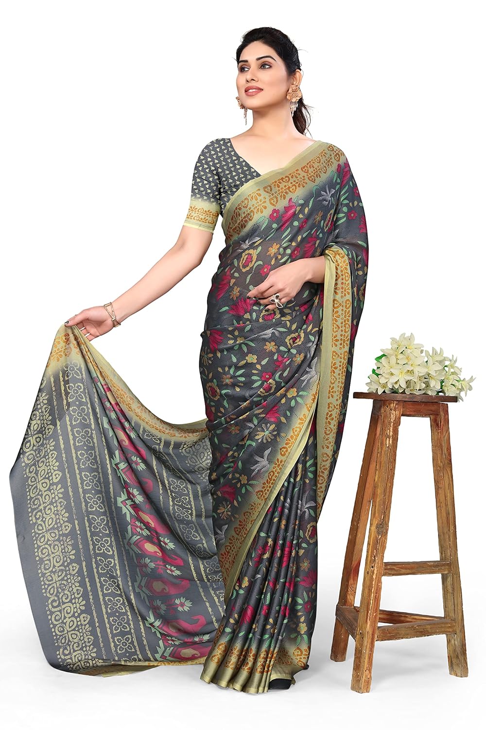 Women's Stylish Chiffon Print Saree with Blouse Piece