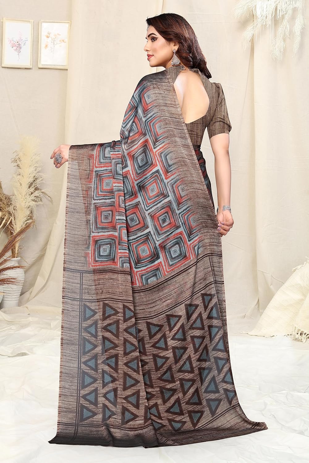 Women's Chiffon Printed Saree with BlousePiece