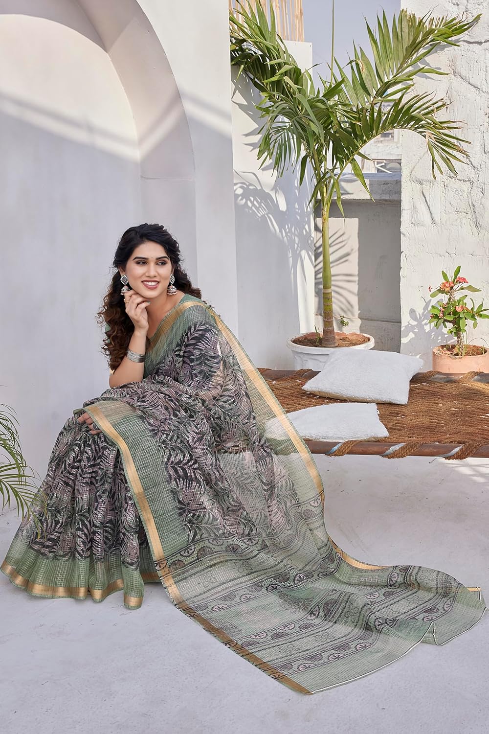 KotaDoriaPolyester Mix Leaf Floral Printed Saree