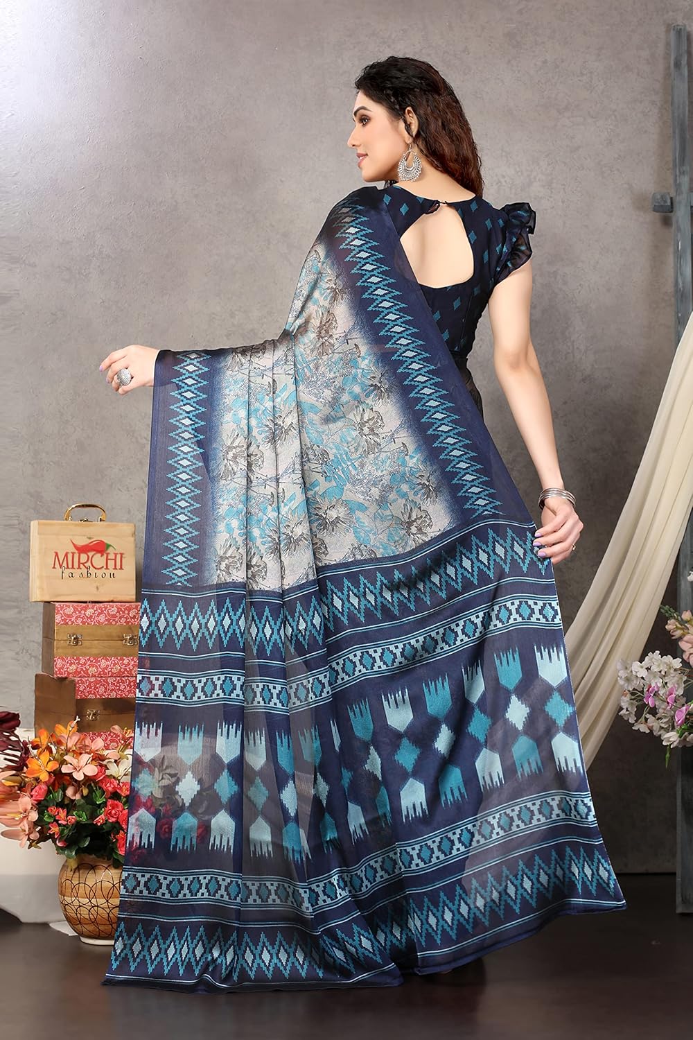 Women's Stylish Chiffon Print Saree with Blouse Piece