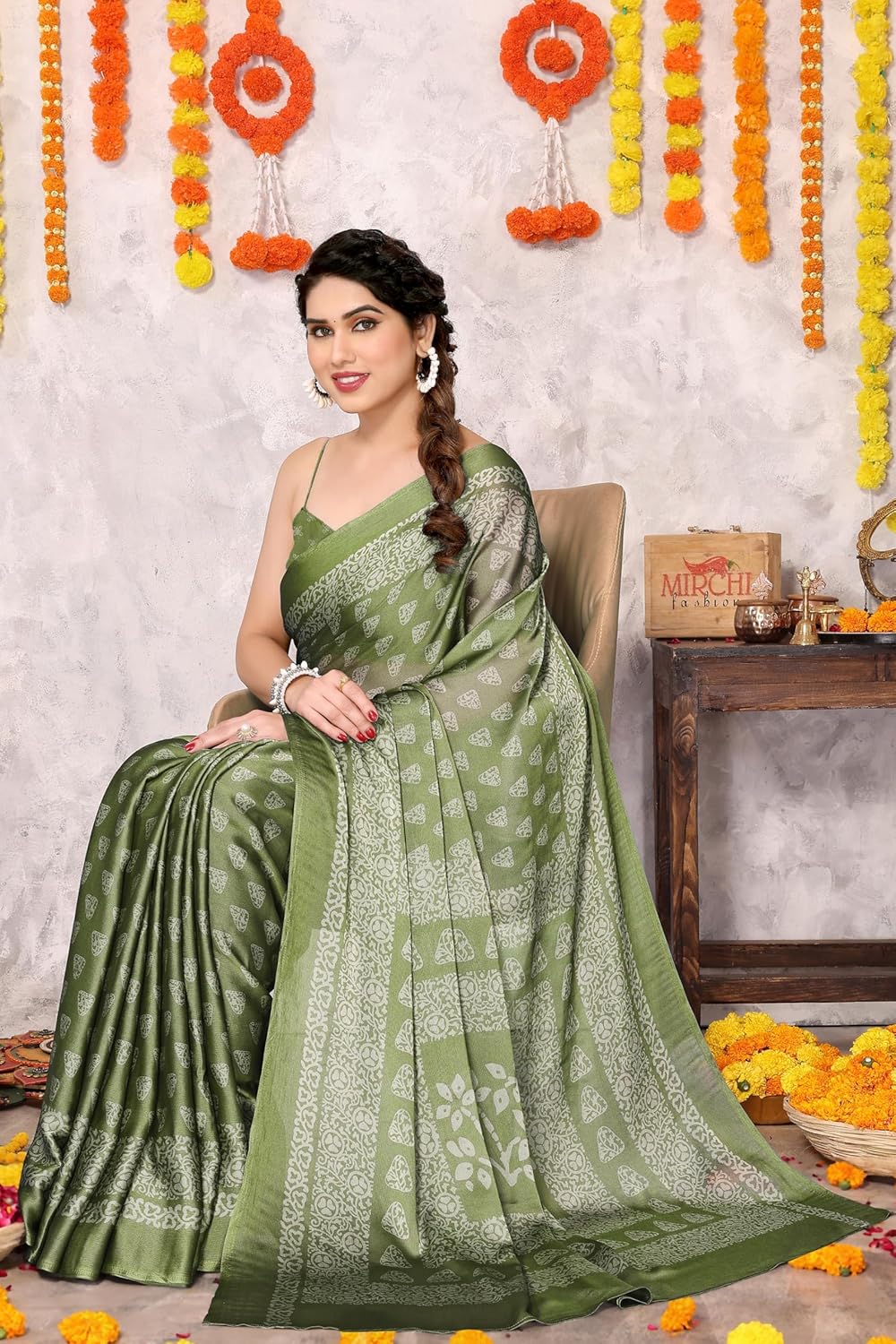Women's Chiffon Block Printed Saree with Blouse Piece