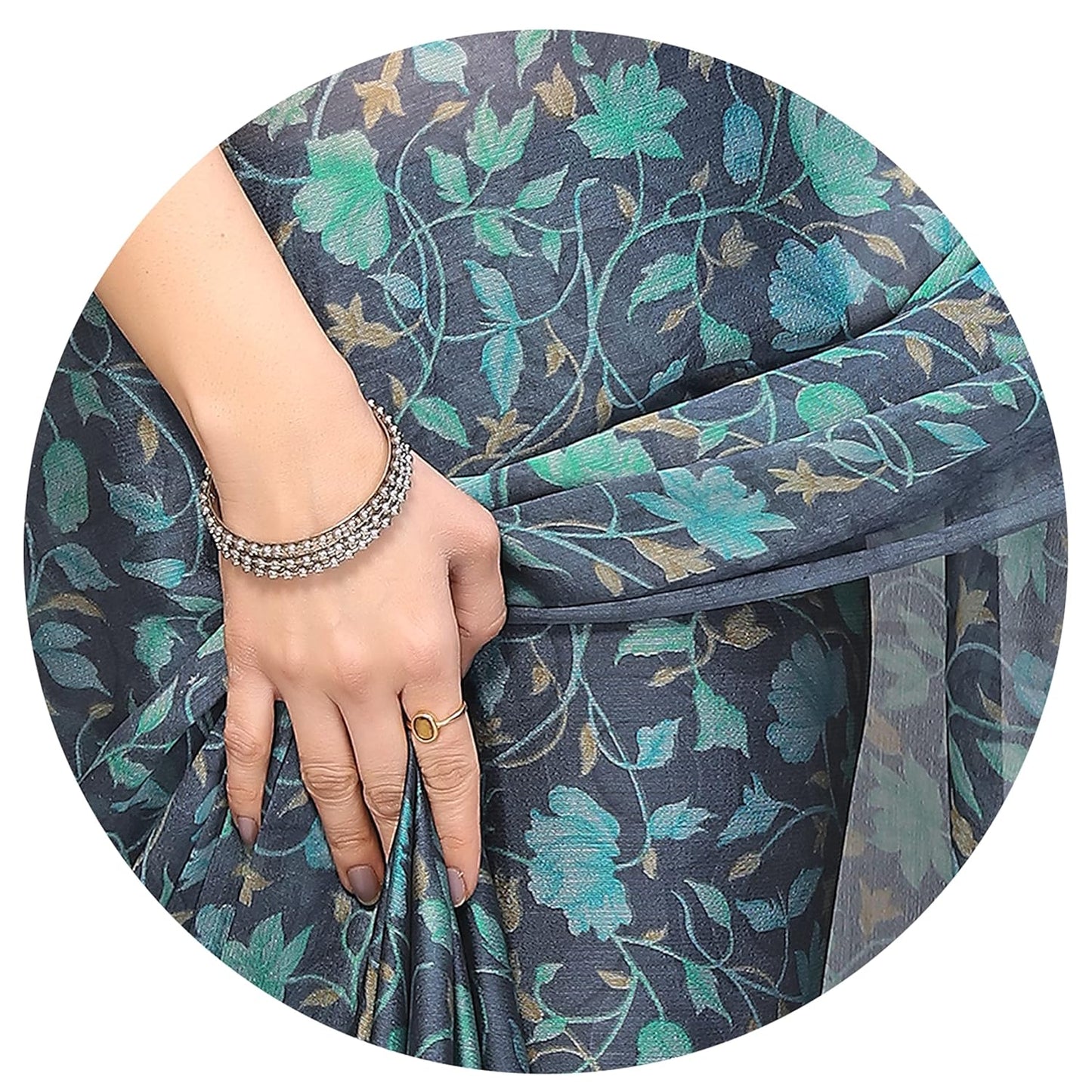 Women's Chiffon Floral Printed Saree with Blouse Piece