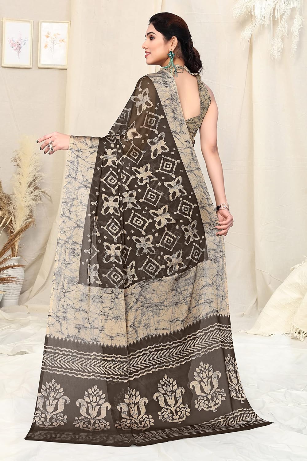 Women's Chiffon Printed Saree with BlousePiece