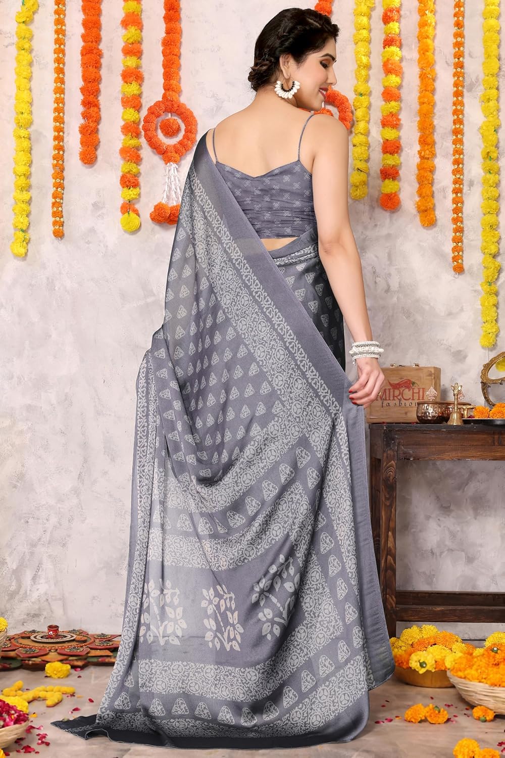 Women's Chiffon Block Printed Saree with Blouse Piece