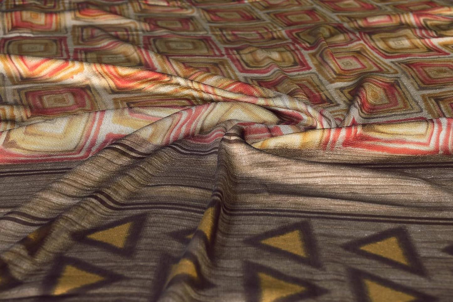 Women's Chiffon Printed Saree with BlousePiece
