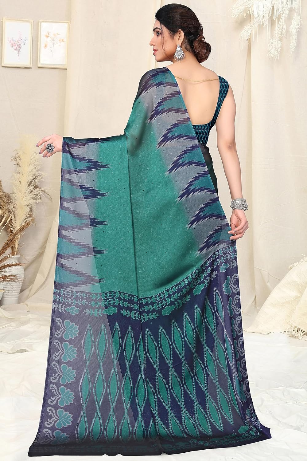 Printed Women's Saree with Blouse Piece