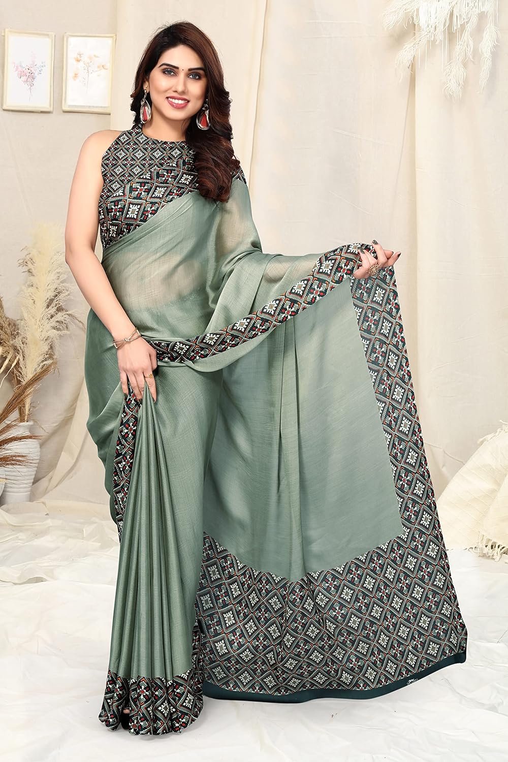 Printed Women's Saree with Blouse Piece