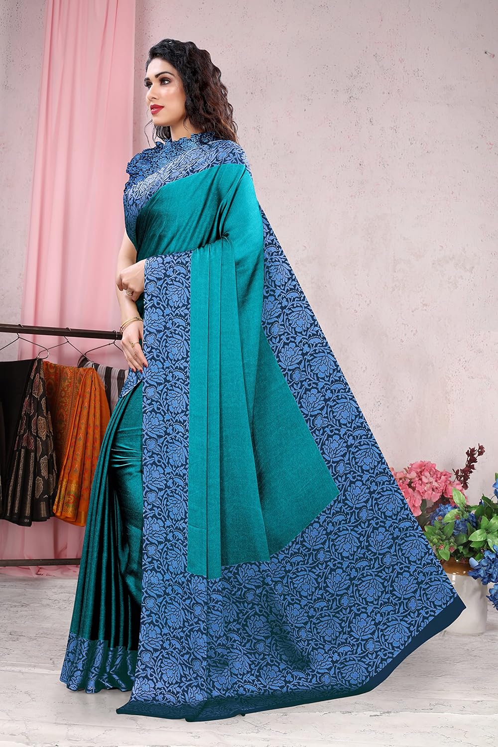 Women's Design Printed Saree with Blouse Piece