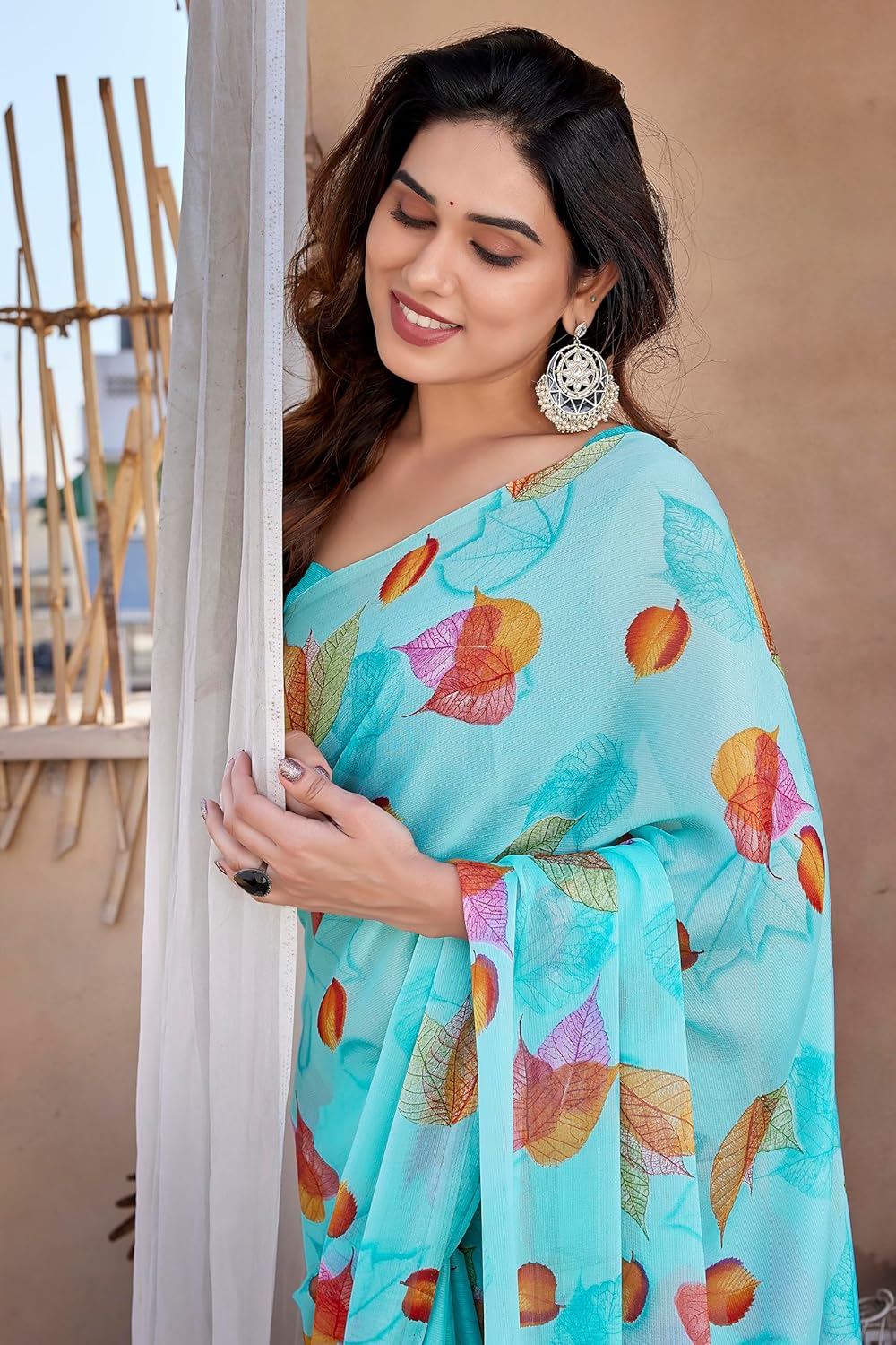 FASHION Floral Printed Saree with Blouse Piece