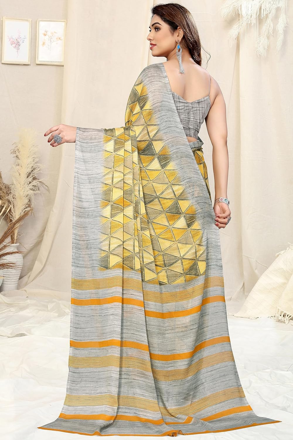 Women's Chiffon Printed Saree with BlousePiece