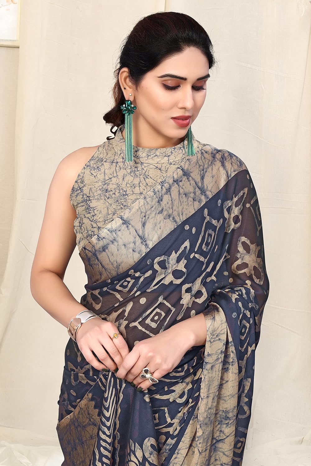 Women's Chiffon Printed Saree with BlousePiece