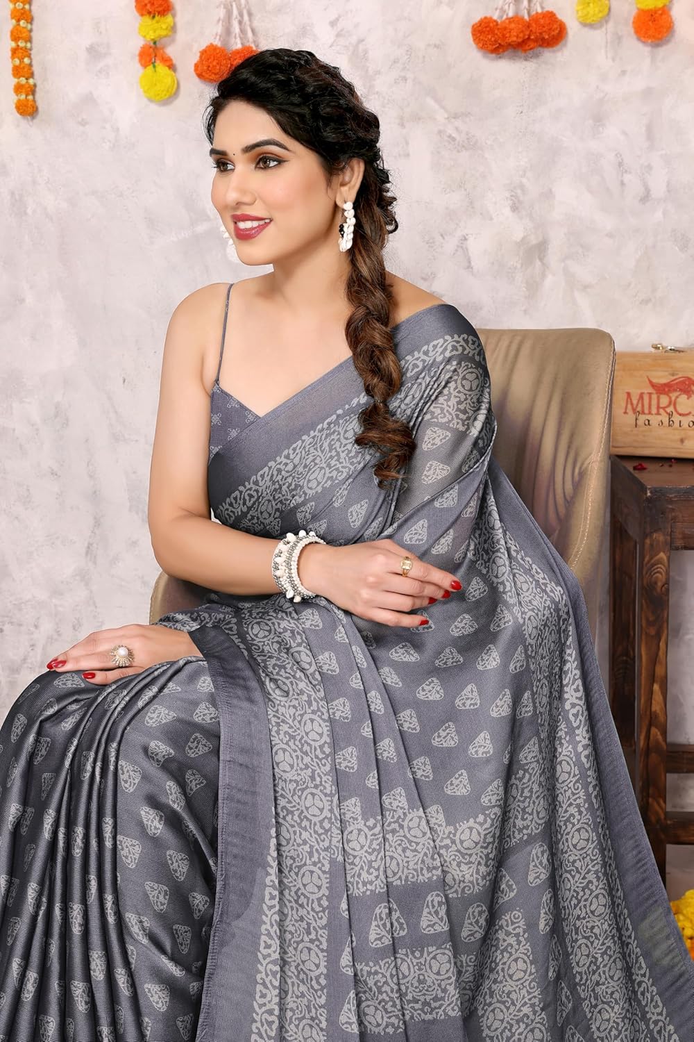 Women's Chiffon Block Printed Saree with Blouse Piece