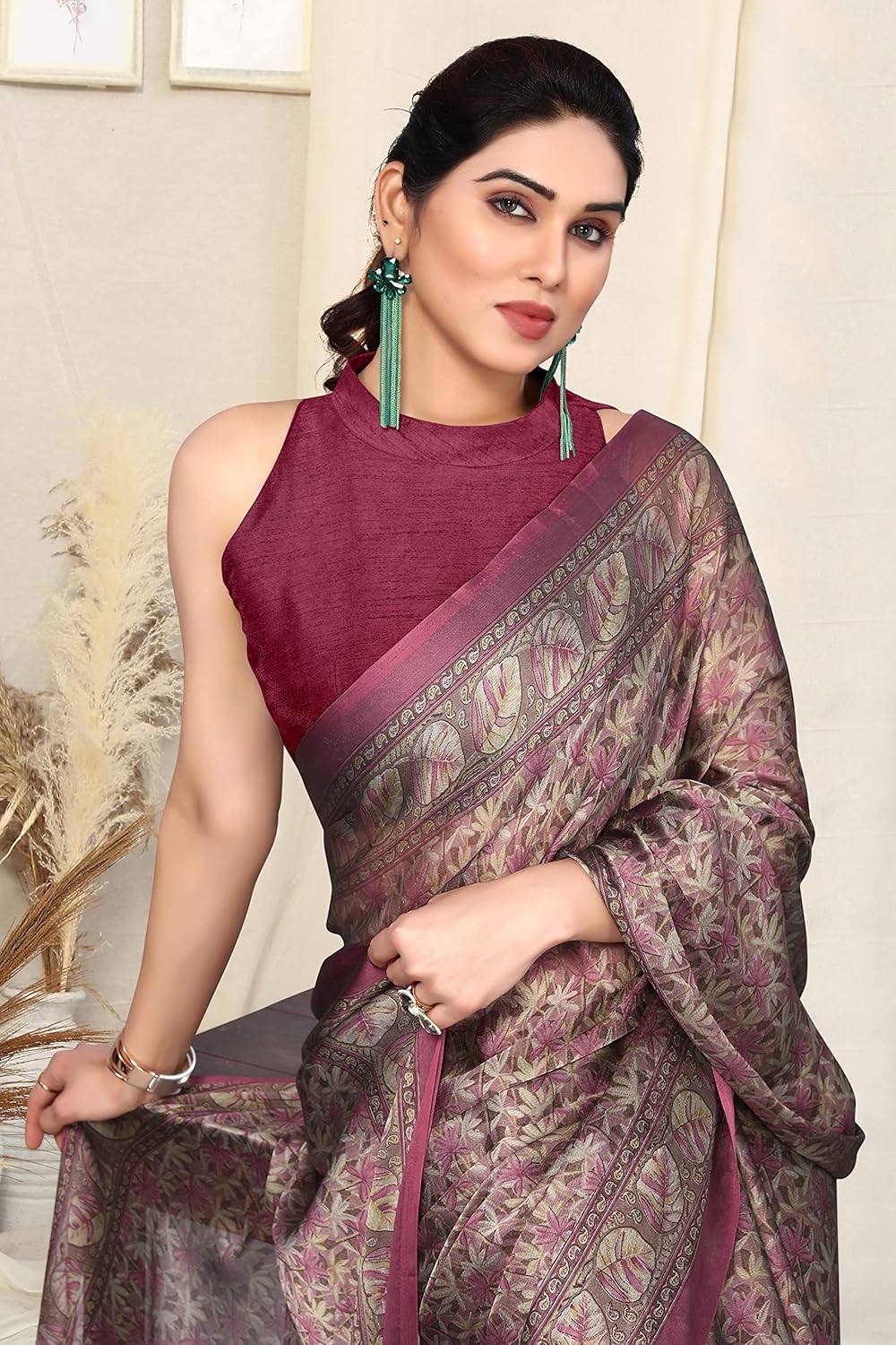 Women's Chiffon Floral Printed Saree with Blouse Piece
