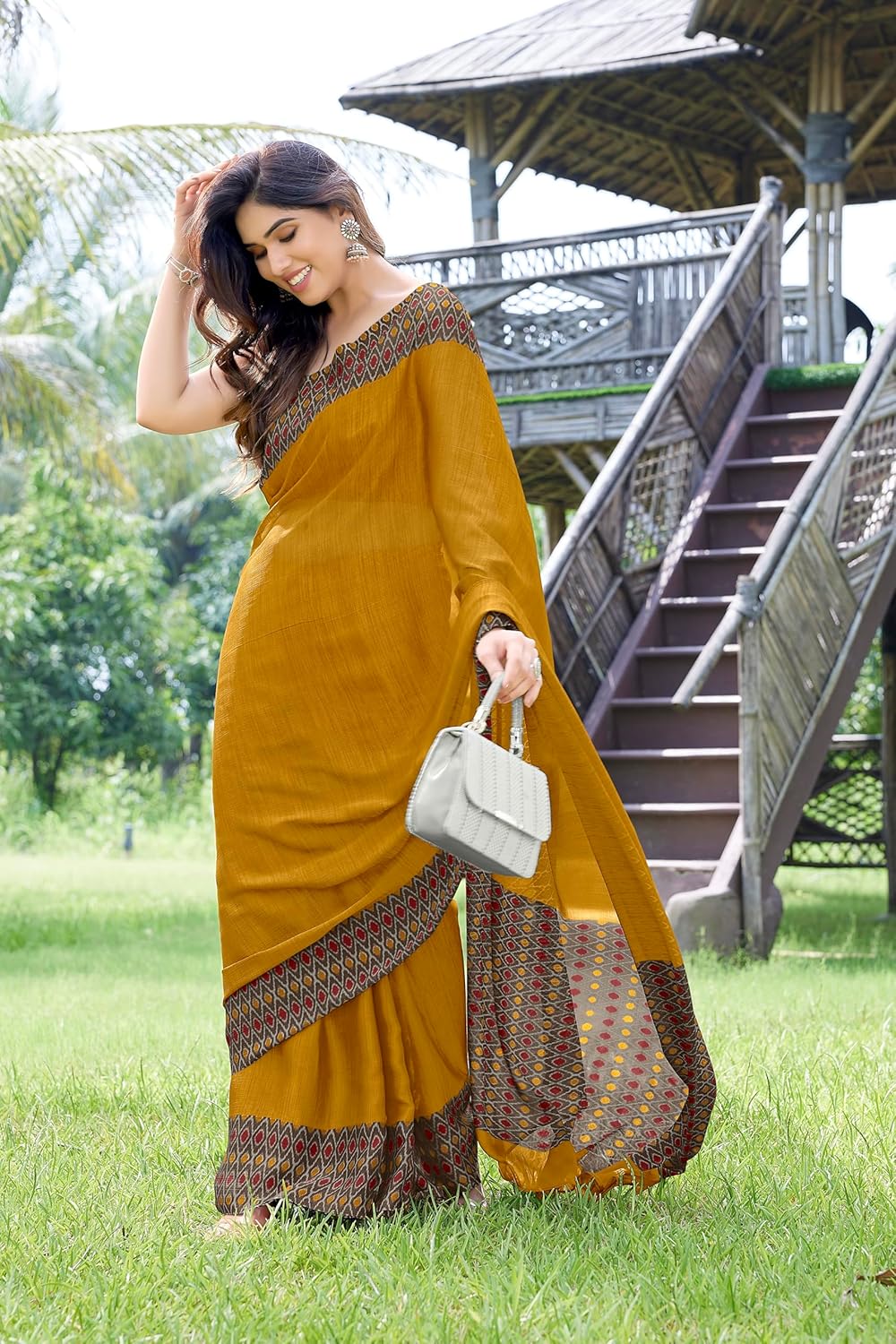 Printed Women's Saree with Blouse Piece