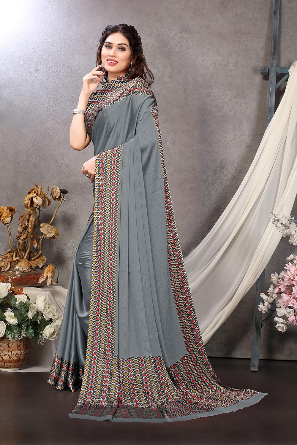 Printed Women's Saree with Blouse Piece