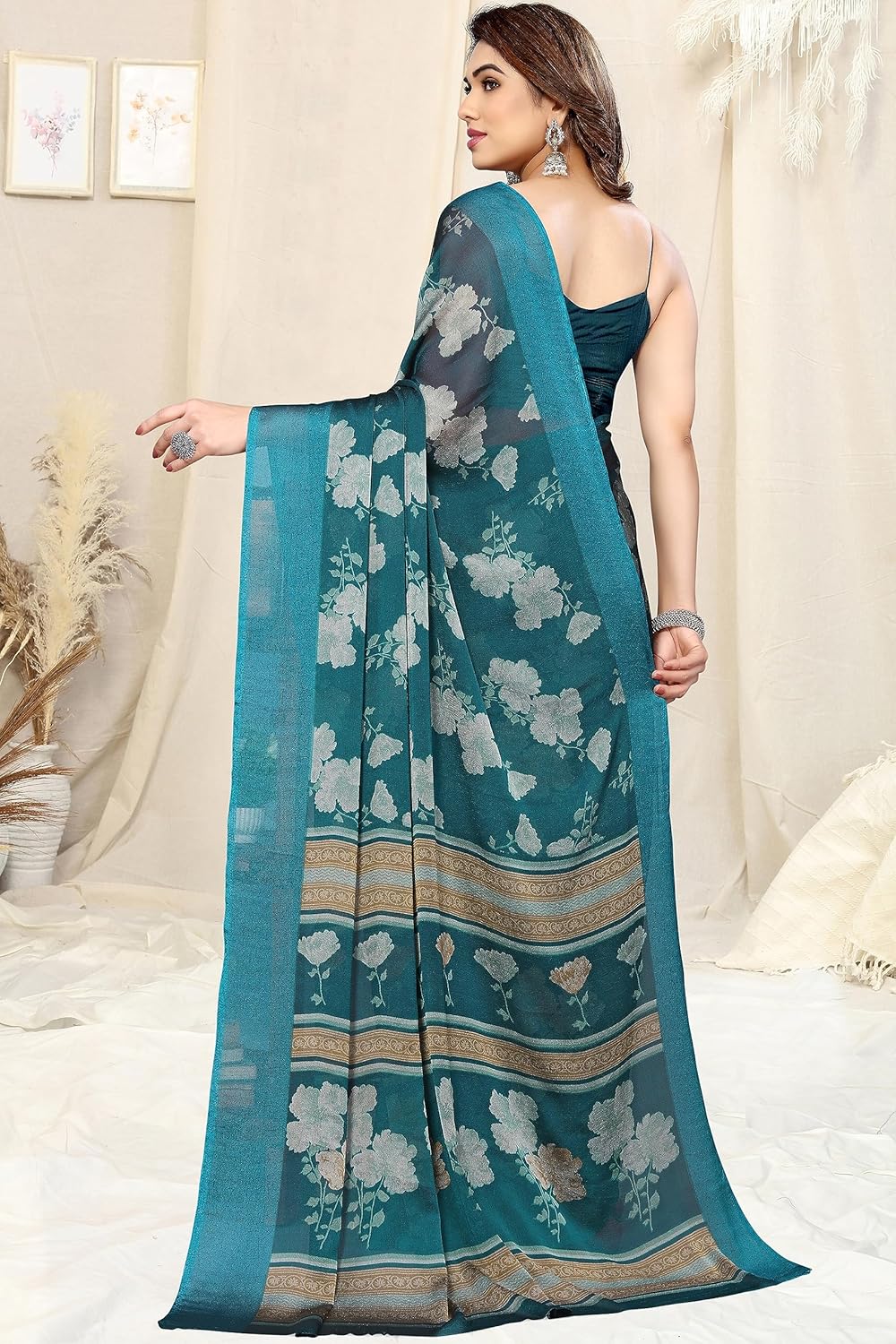 Floral Printed Saree with Blouse Piece