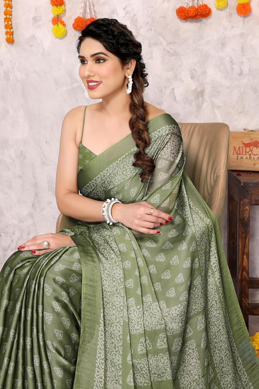 Women's Chiffon Block Printed Saree with Blouse Piece
