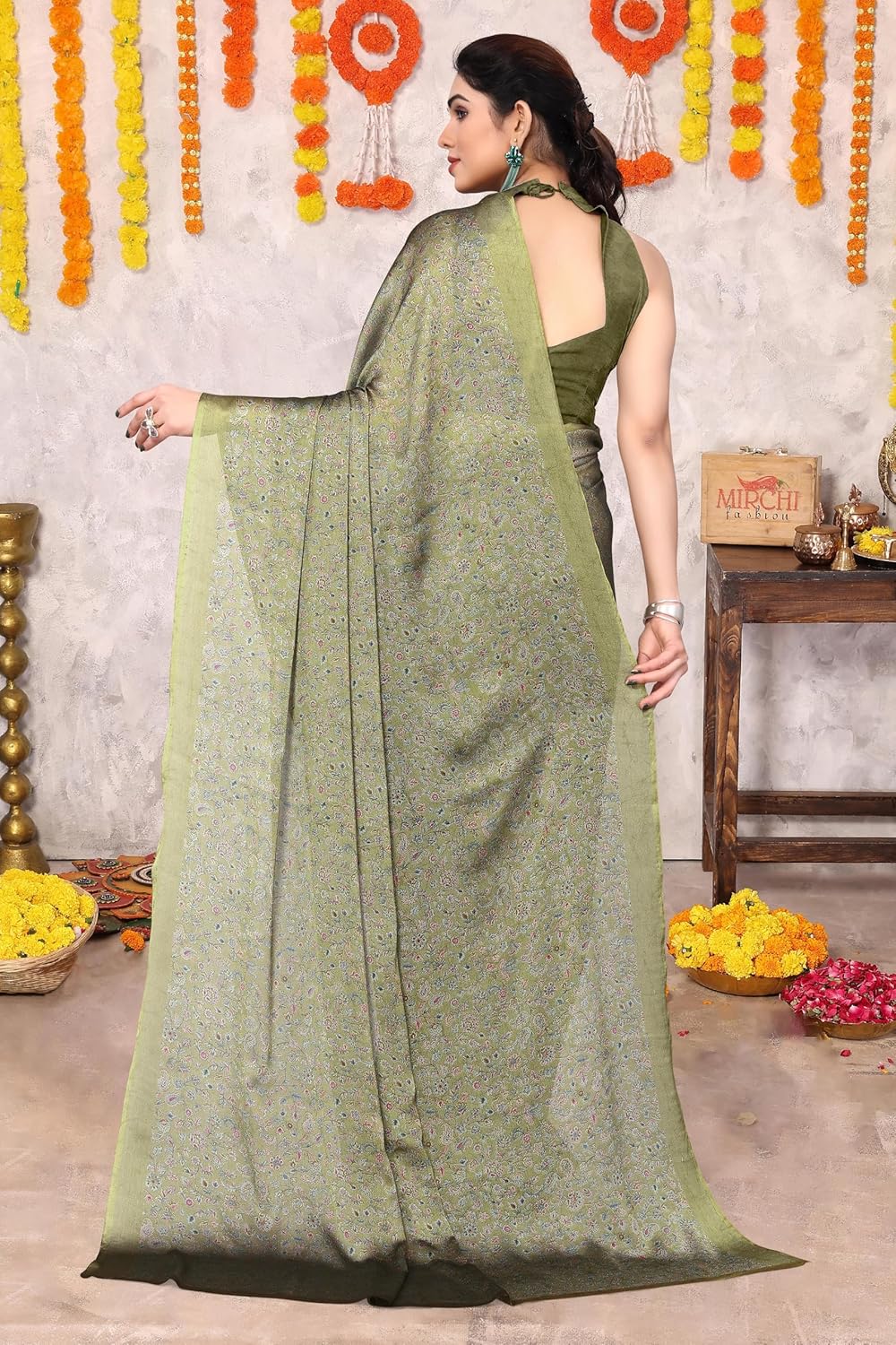Women's Chiffon Floral Printed Saree with Blouse Piece