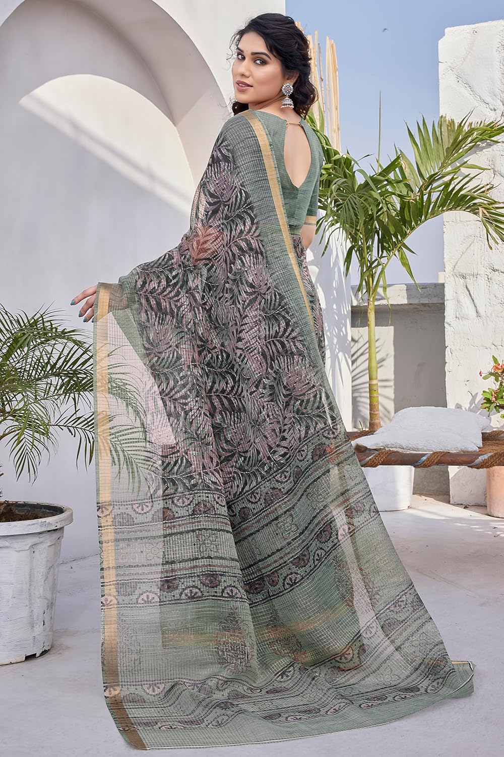 KotaDoriaPolyester Mix Leaf Floral Printed Saree
