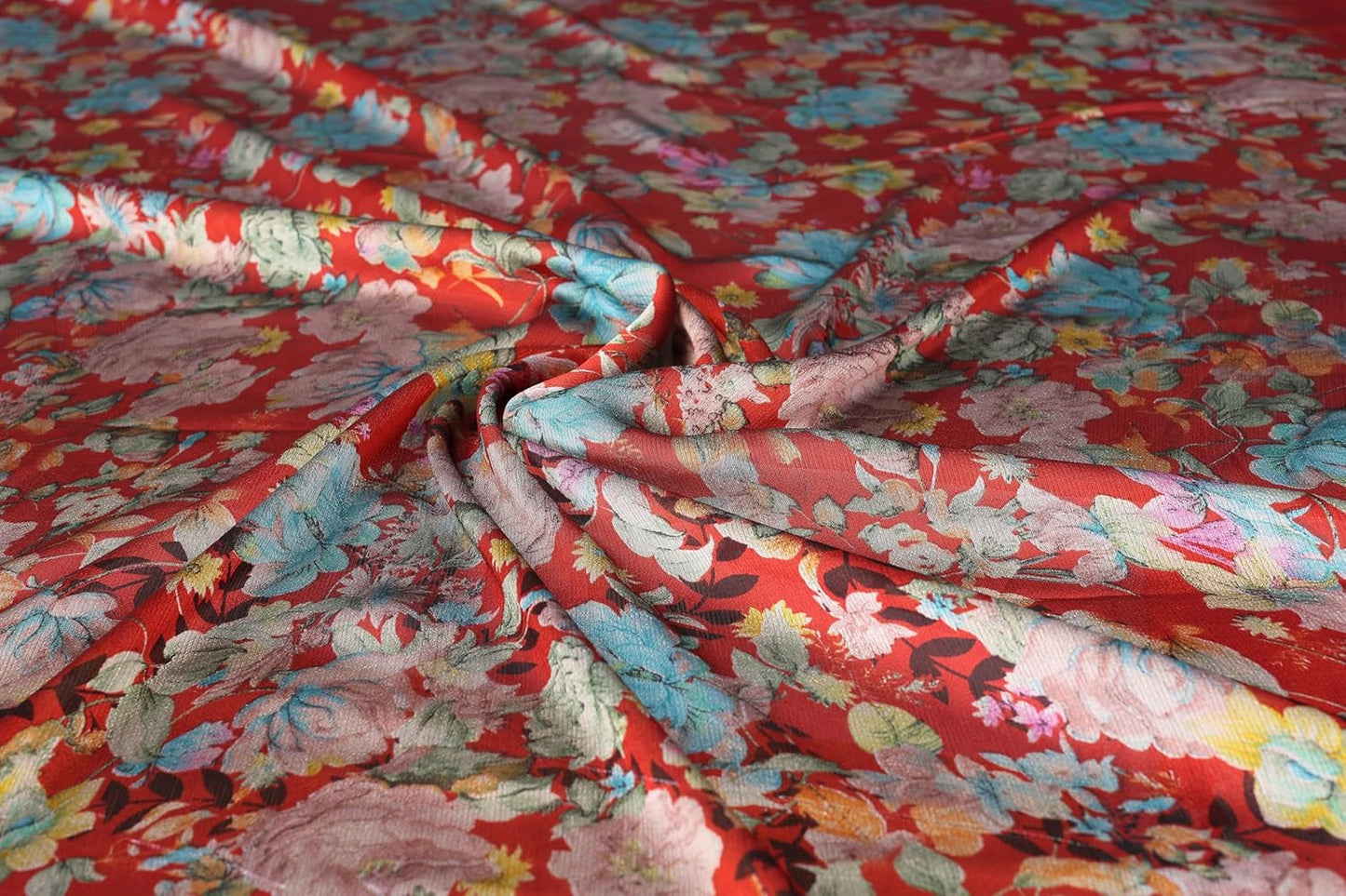 Floral Printed Saree with Blouse Piece