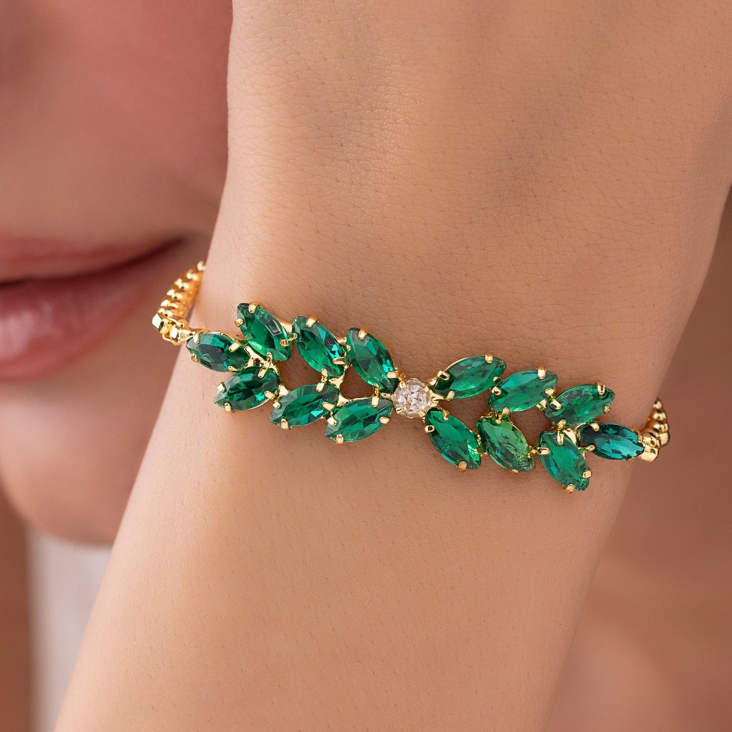 Marquise Crystal Leafy-Style Chain Bracelet