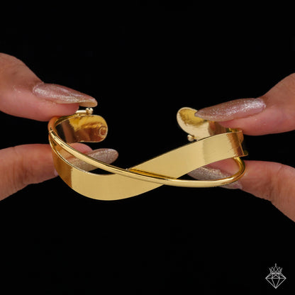 Golden Bangle Bracelet (Adjustable Size)