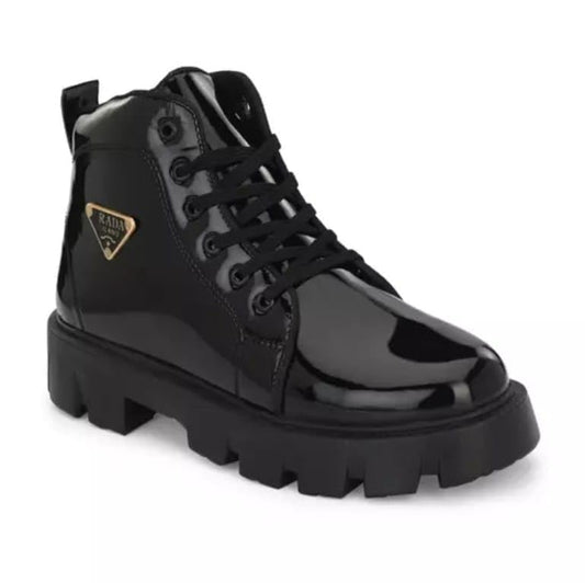 Comfortable & Durable Footwear for Casual, Forma - alphahostel.in