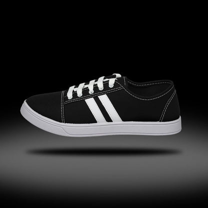 FREE KICKS Classic Black Sneakers for Men - alphahostel.in