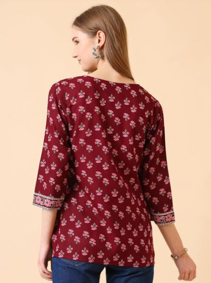 Women Rayon Floral Printed Short Kurta