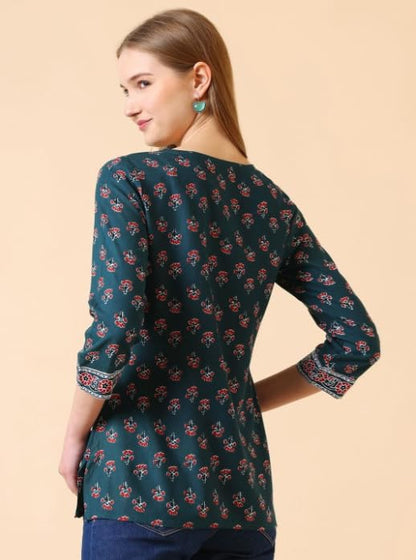 Women Rayon Floral Printed Short Kurta