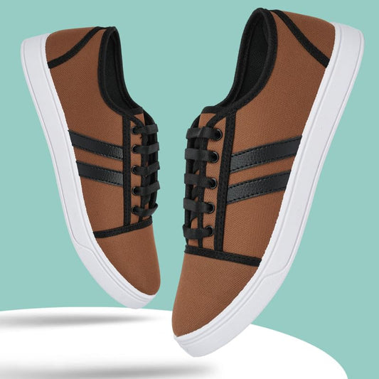 FREE KICKS Classic Black Sneakers for Men - alphahostel.in