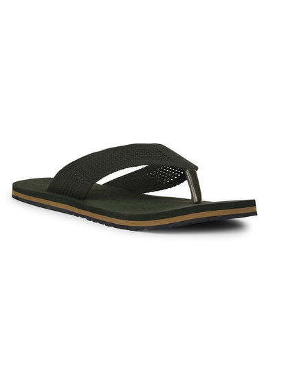 Bata Men's Lightweight and Comfortable Slipper - alphahostel.in