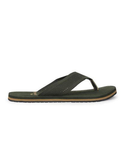 Bata Men's Lightweight and Comfortable Slipper - alphahostel.in