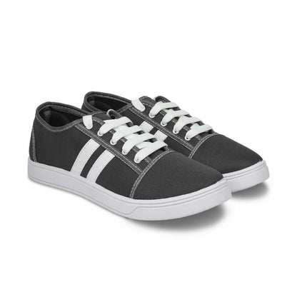 FREE KICKS Classic Black Sneakers for Men - alphahostel.in
