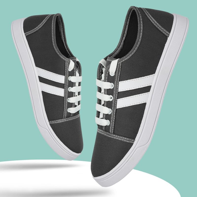 FREE KICKS Classic Black Sneakers for Men - alphahostel.in