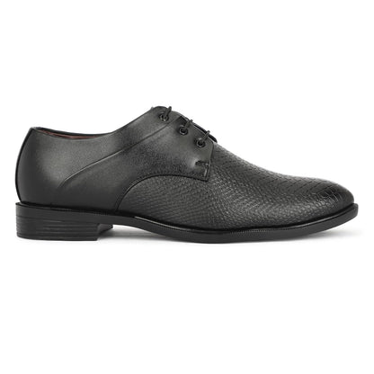 NARKI Synthetic Leather Lightweight,Comfort,Summer - alphahostel.in