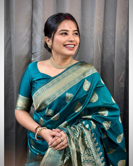 Women's KanjivaramSoft Silk Sarees With Blouse Piece