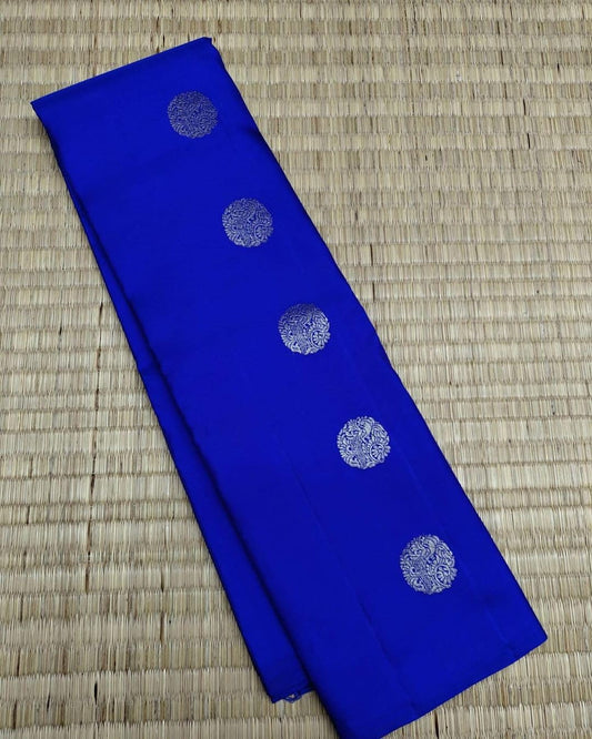 Fashion Women Soft Sarees With Blouse Piece.
