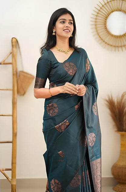 Banarasi SilkSaree With Litchi Silk Unstitched Blouse
