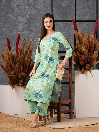 DESIGNER Women's Rayon Blend Kurta with Palazzo