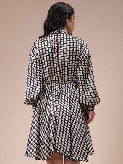 Women Flared Geometric Print Round Neck Dress